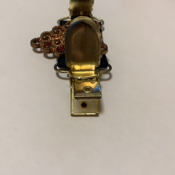 Vintage CLIP FOR SWEATER OR DRESS BACKSIDE SIZE ADJUSTER - Picture 6 of 8